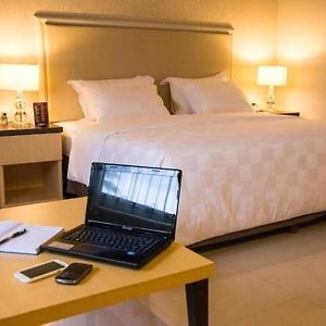 Bella Hotel Surabaya